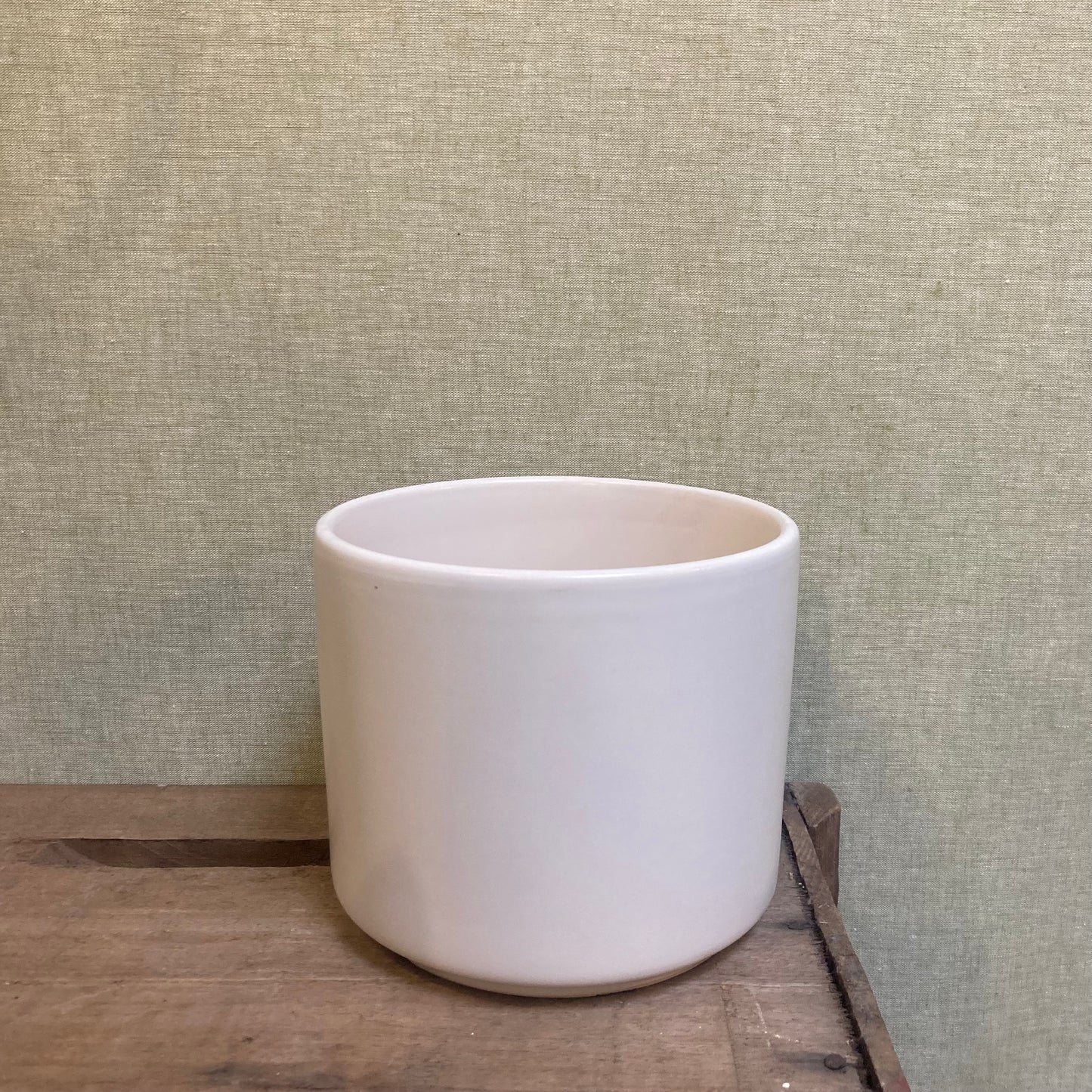 Ceramic Pot - White Plain with Drainage