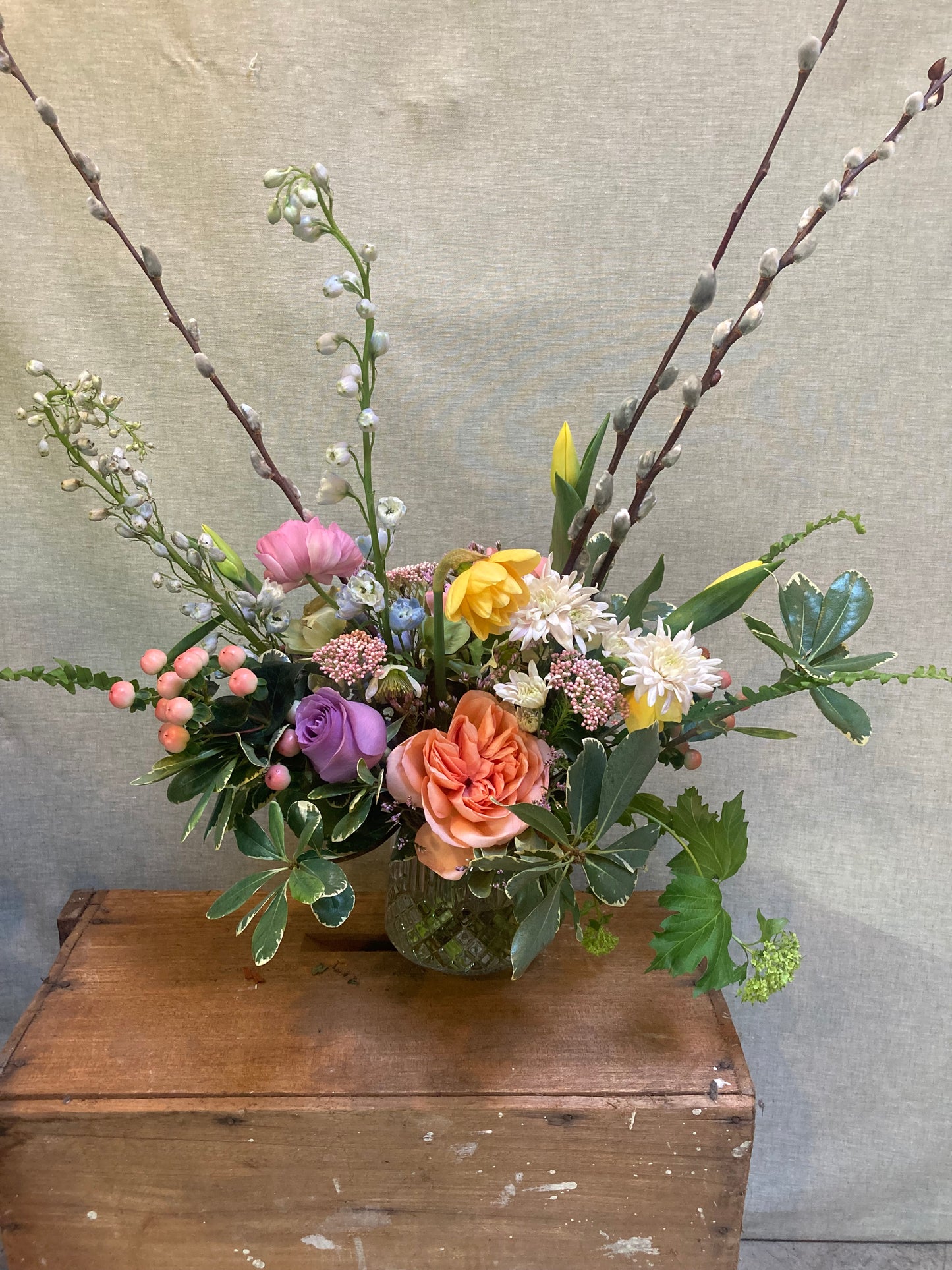 I FIORI Floral Low Vase Arrangement