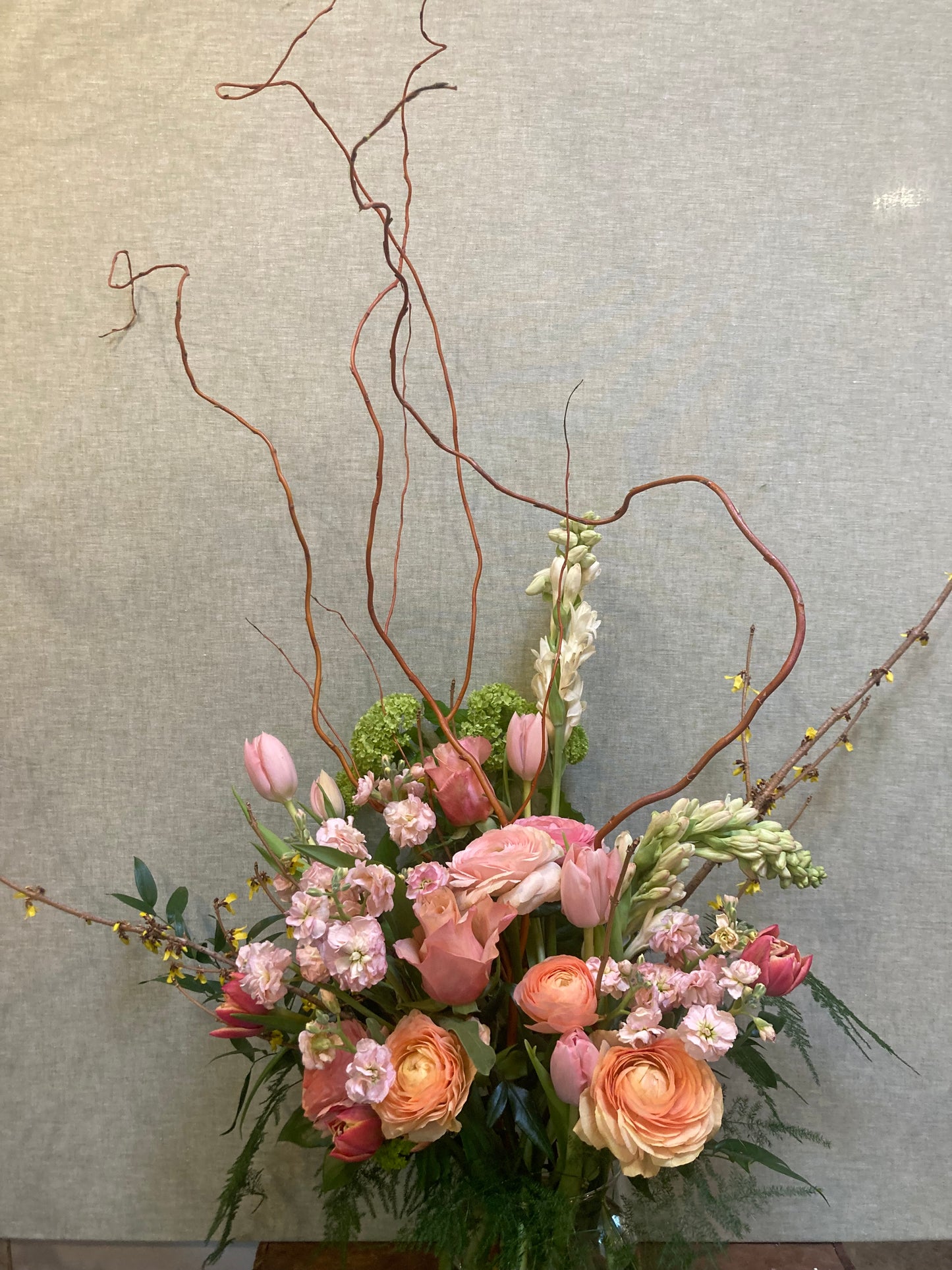 I FIORI Floral Low Vase Arrangement