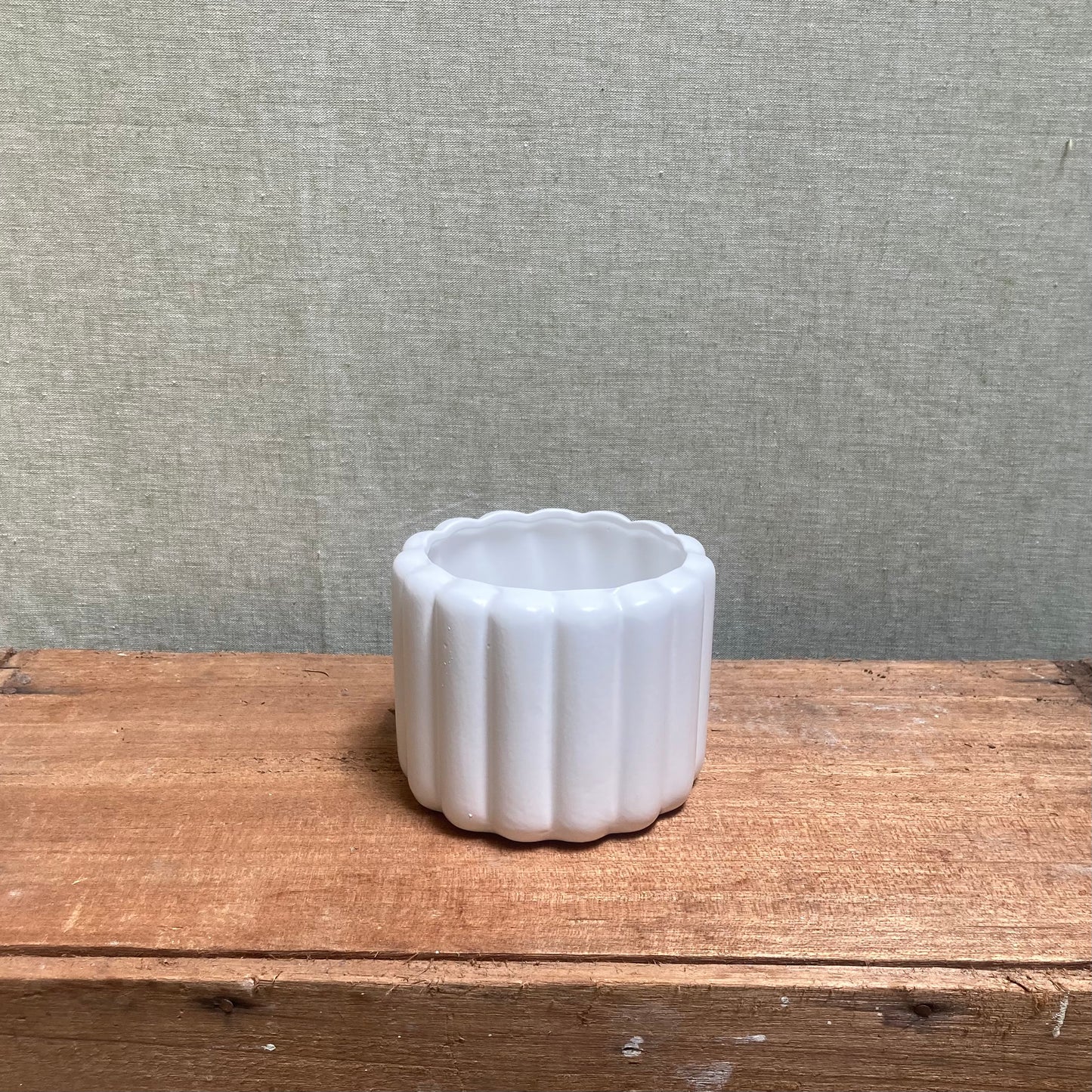 Ceramic Pot - White Vertical Bubble