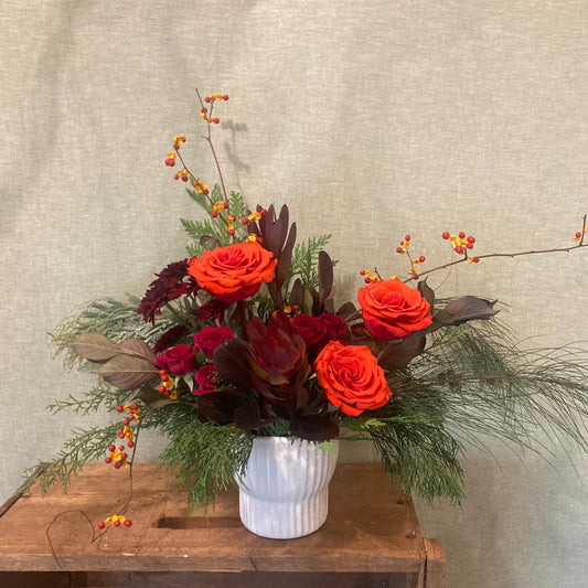 I FIORI Holiday Centrepiece (ceramic vase)