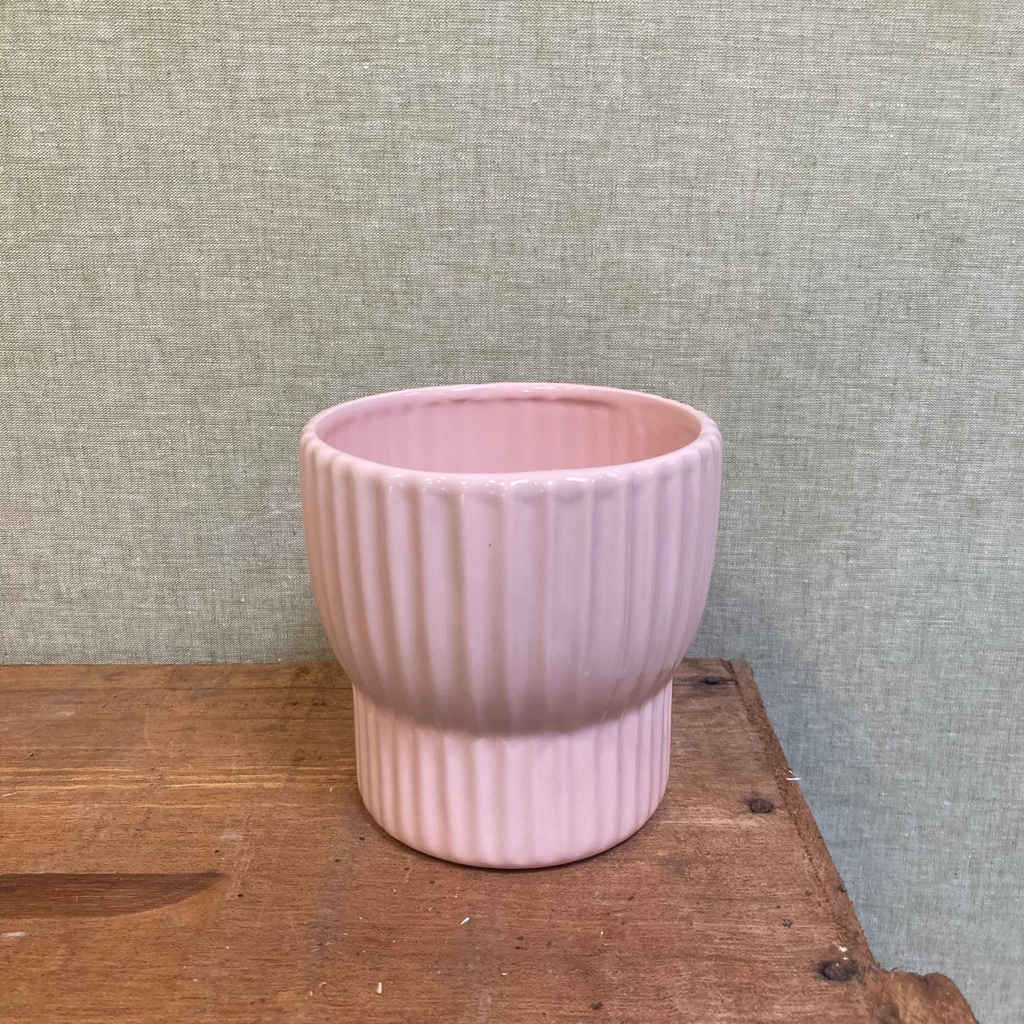 Ceramic Pot - Pink Scallop Pot