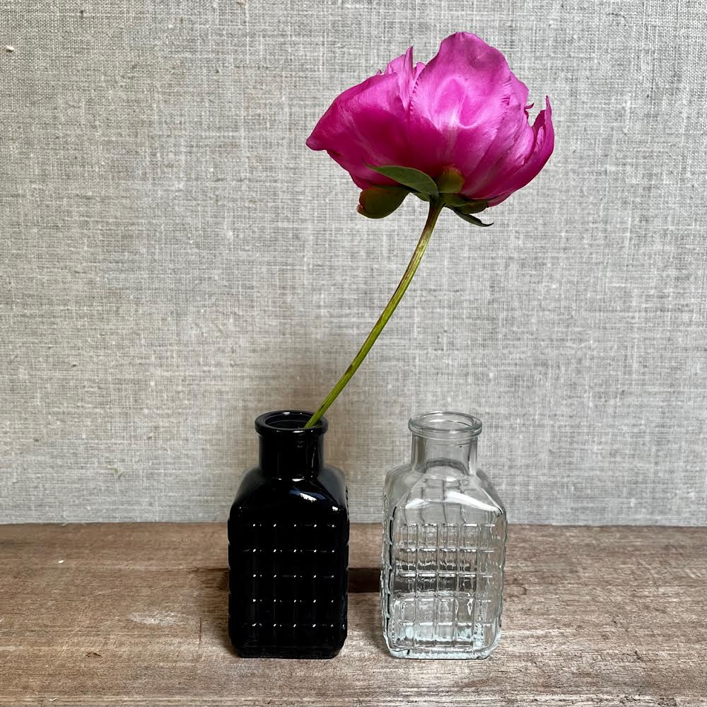 Bud vase - Patterned Glass