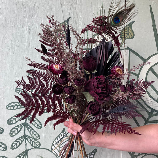 I FIORI Dried Everlasting Bouquet - Goth Bouquet