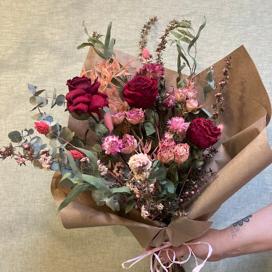 I FIORI Dried Everlasting Bouquet - Valentine’s Day