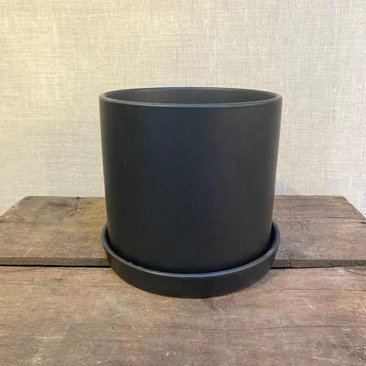Ceramic Pot - Black Plain with Saucer 6”